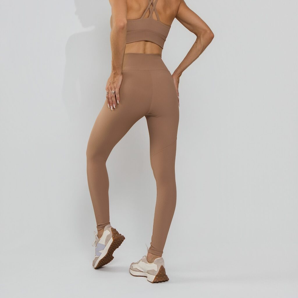 Calça Legging Premium com Bolso e Recortes Tecido Texturizado Capuccino LG2388