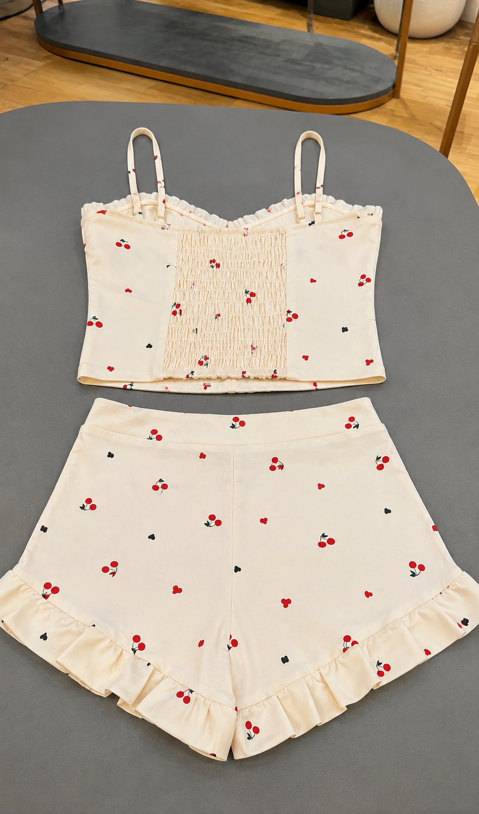 Conjunto Feminino Estampa Cerejas – Top Corset com Costas em Lastex + Short