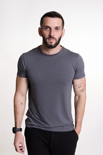 Kit 3 Camisetas Premium Minimalista Anti-amassado Slim Vs