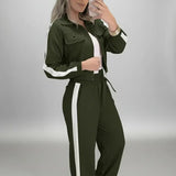 O Conjunto Alfaiataria Feminino Calça E Cropped Blusa Social