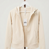 Creme / Off White
