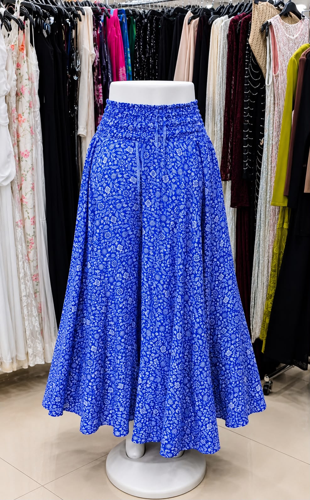 Calça Pantalona Floral Azul – Elegância, Conforto e Sofisticação