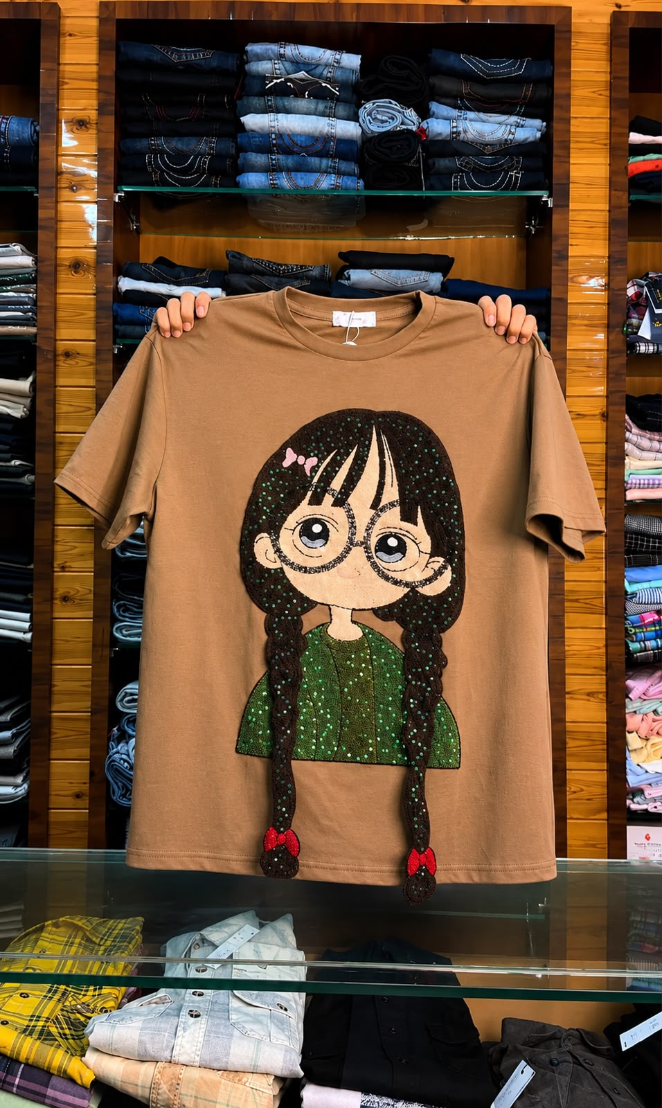 Blusa Feminina Premium Bordada Boneca com Aplique 3D