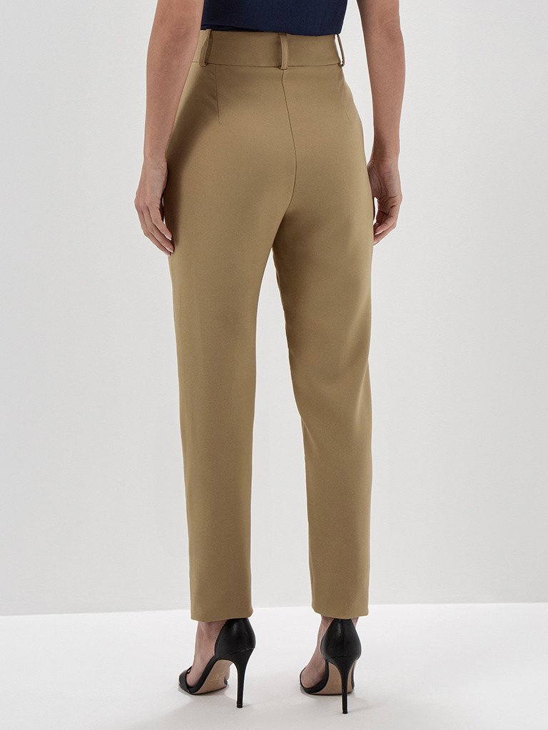 Calça de Alfaiataria Reta Slim Mocha Mousse Giovana