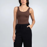 body decote quadrado brenda marrom